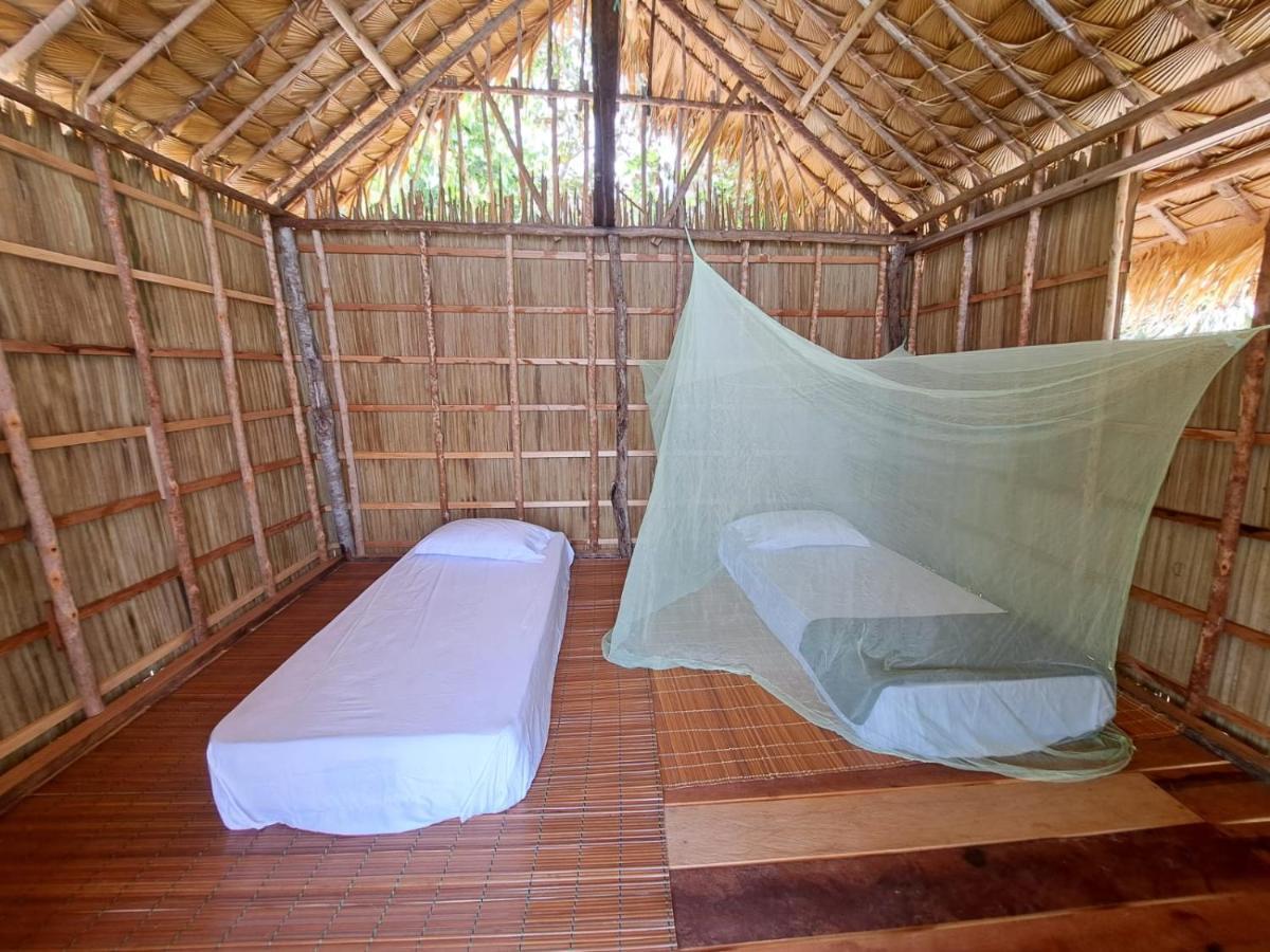 Coco Huts Guest House Waisai 外观 照片