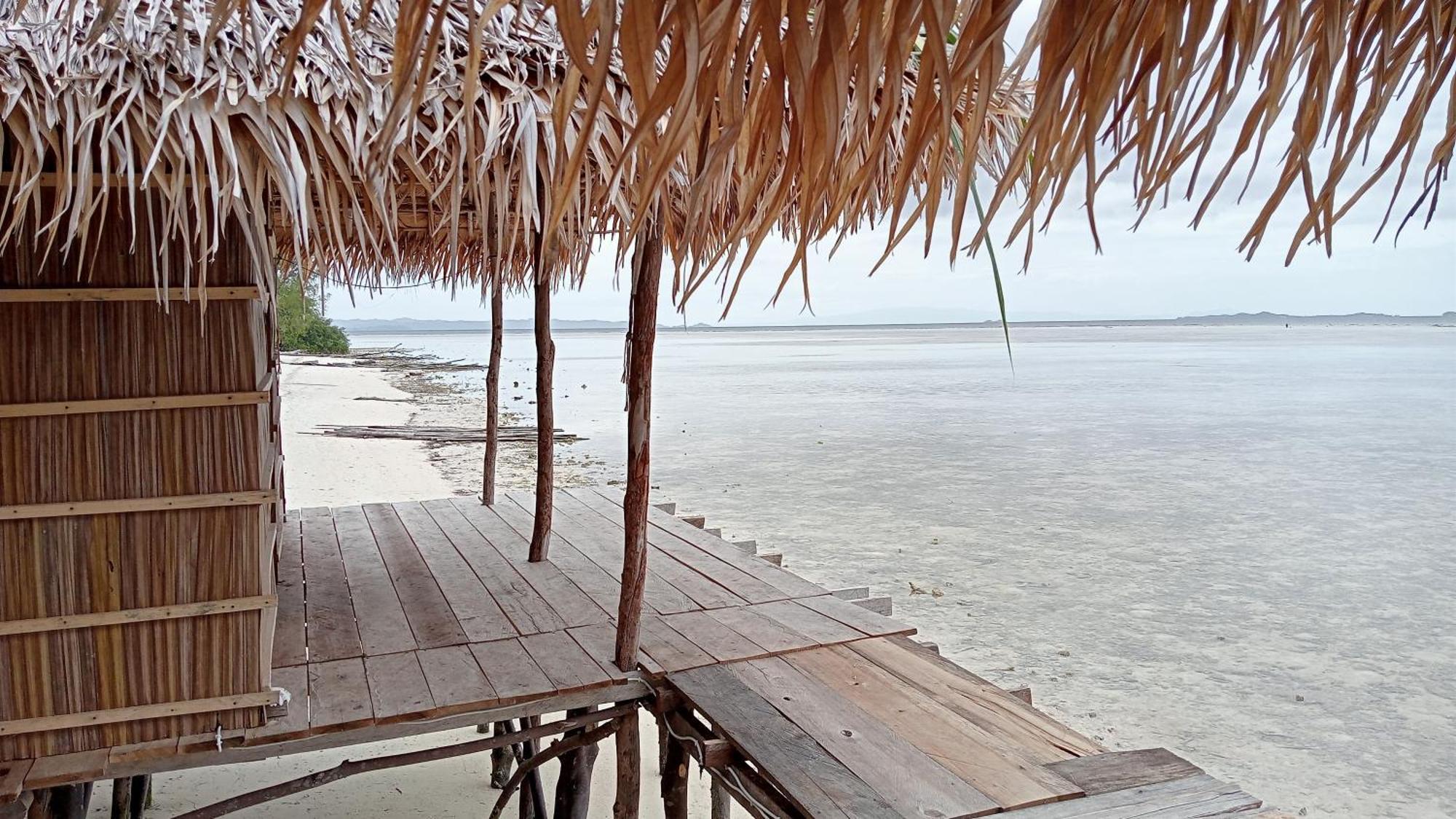 Coco Huts Guest House Waisai 外观 照片